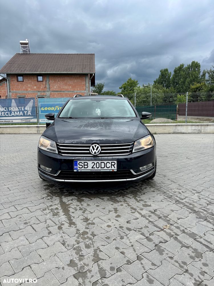 Volkswagen Passat - 2