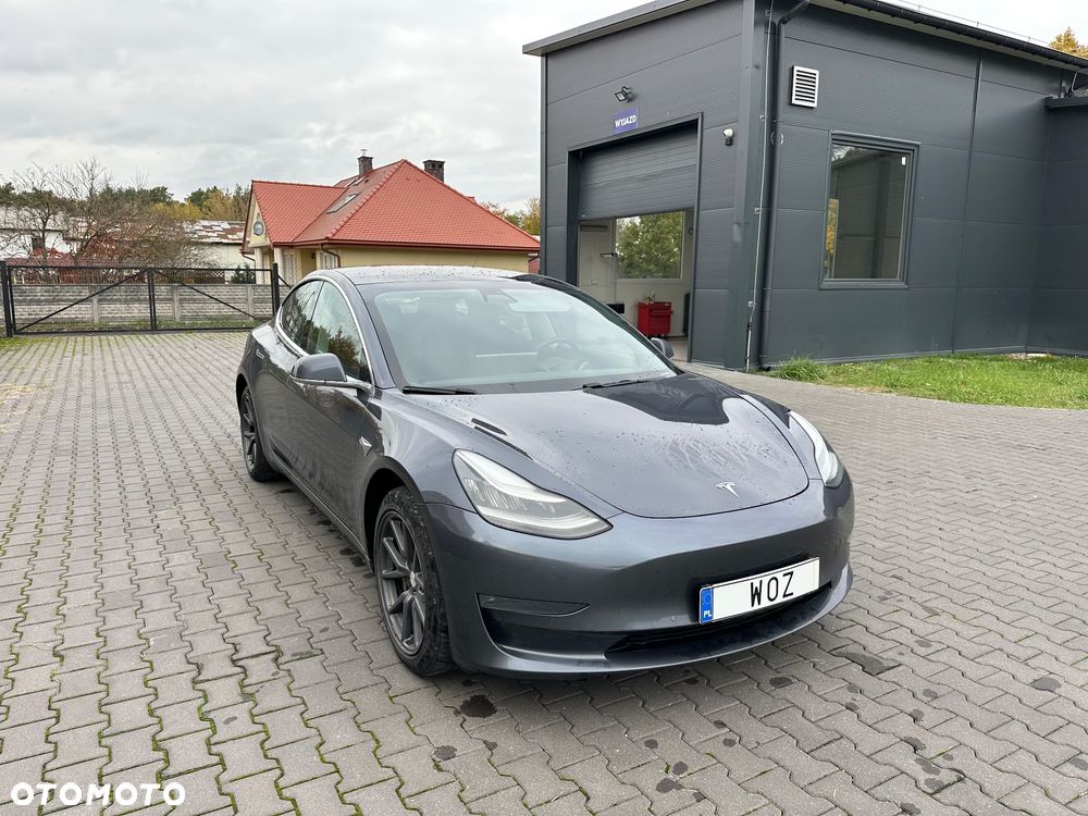 Tesla Model 3 Standard Reichweite Plus Hinterradantrieb