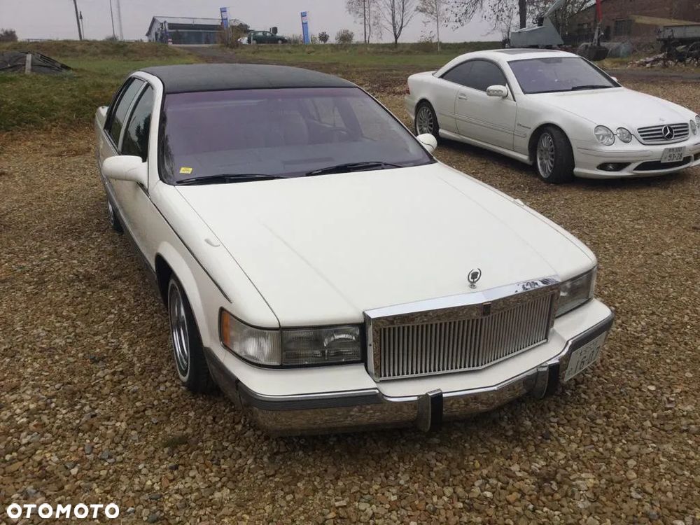 Cadillac Fleetwood 5.7 STD - 17