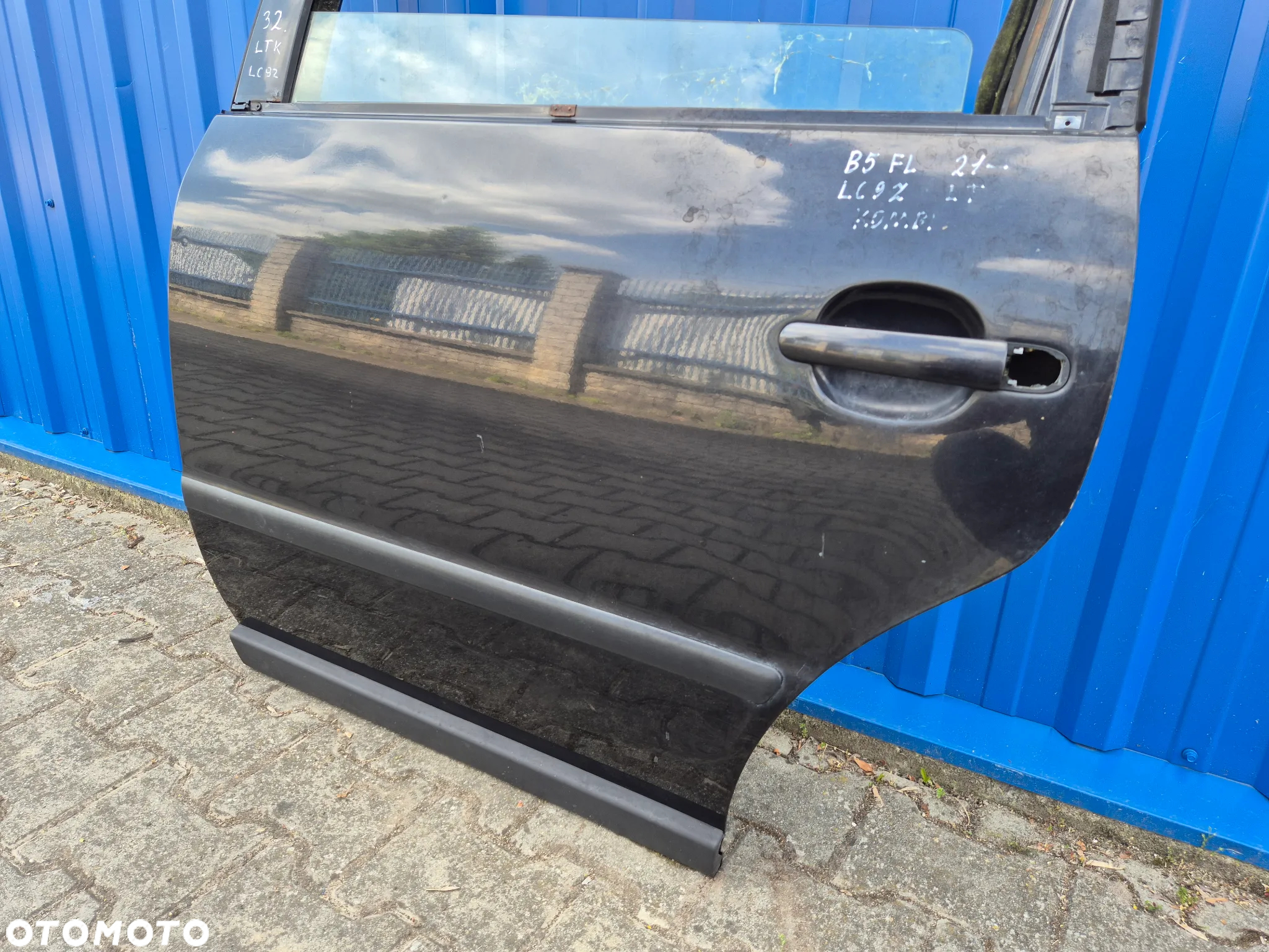 DRZWI TYŁ LEWY LEWE VW PASSAT B5 FL KOMBI LC9Z CZARNE - 17