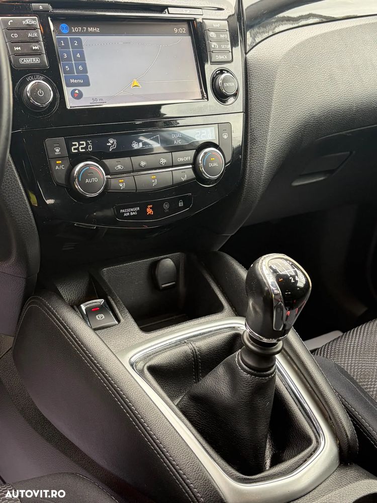 Nissan Qashqai 1.5 DCI Start/Stop N-Connecta - 12