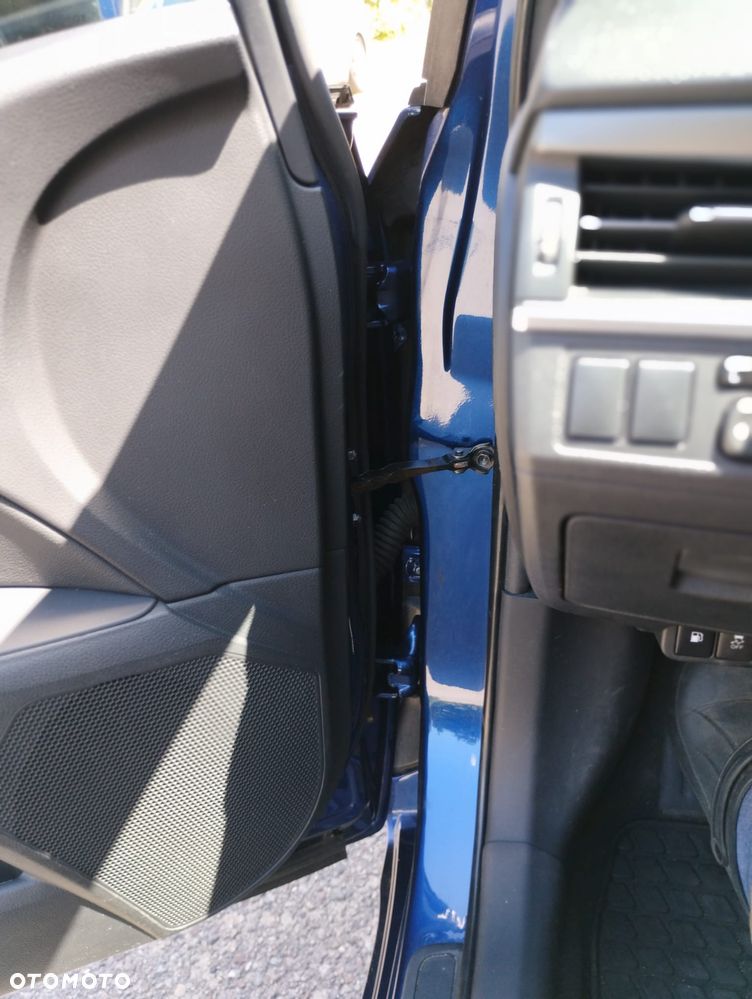 Toyota Avensis 2.0 Premium MS - 9