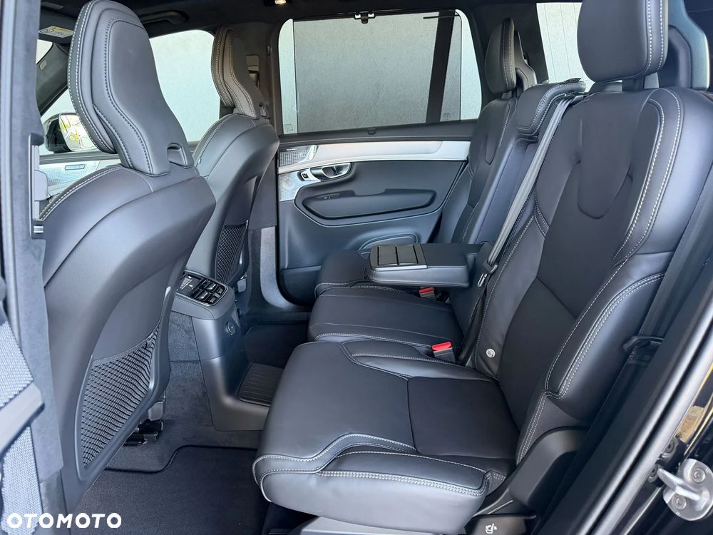 Volvo XC 90 T8 AWD Plug-In Hybrid Ultra Black Edition 7os - 11