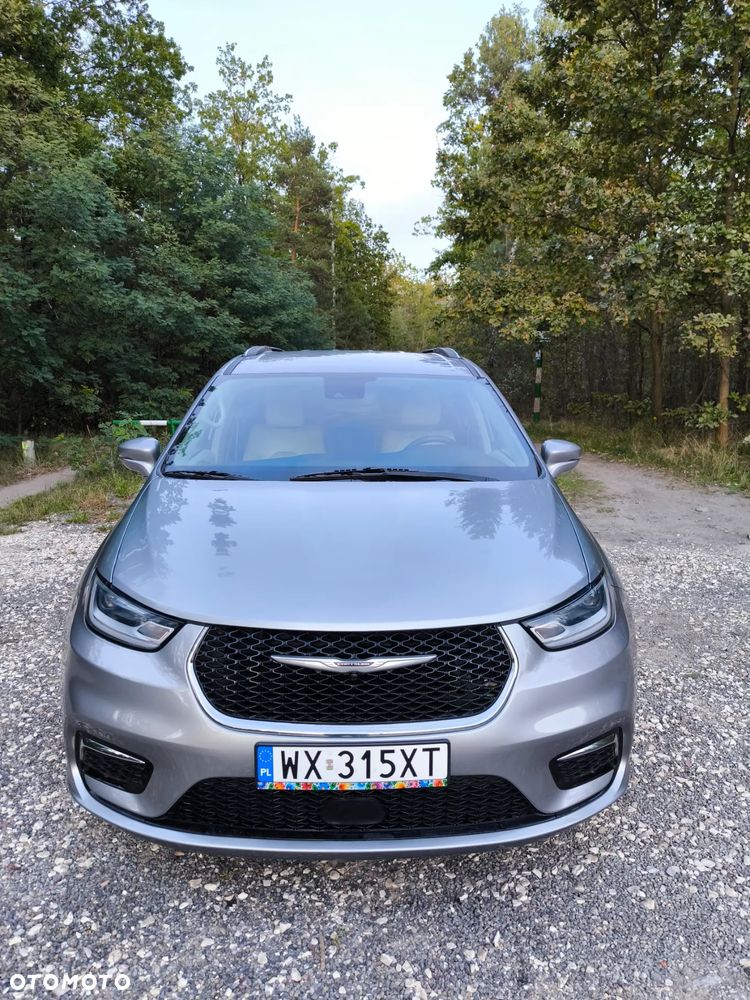 Chrysler Pacifica - 3