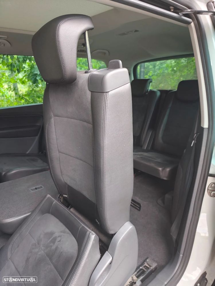 VW Sharan 2.0 TDI Highline 4Motion - 13