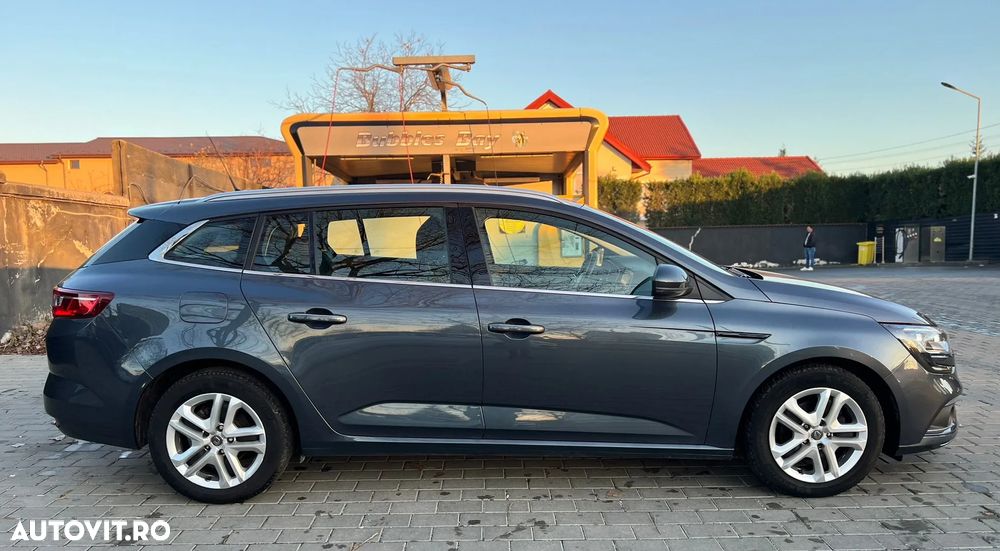 Renault Megane Grandtour TCe 140 GPF BUSINESS EDITION - 5