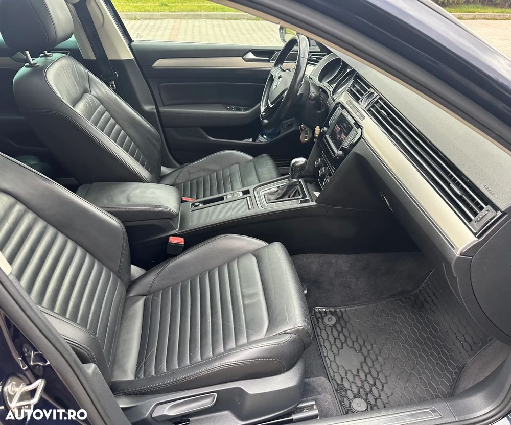 Volkswagen Passat Variant 2.0 TDI SCR DSG Highline - 9