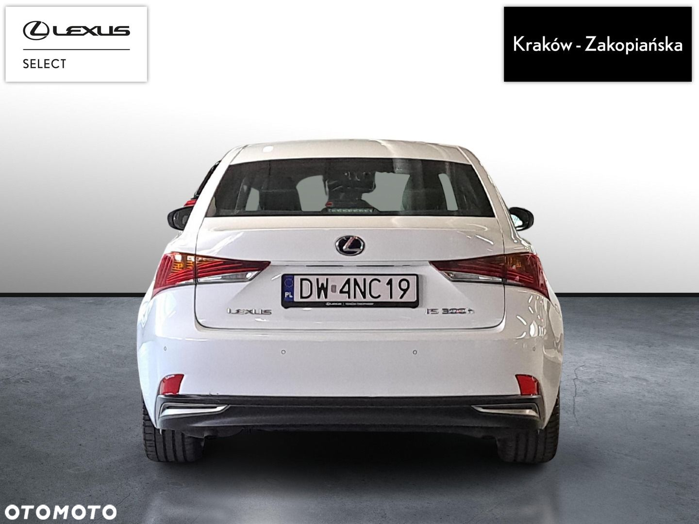 Lexus IS 300h F Sport Edition - 8