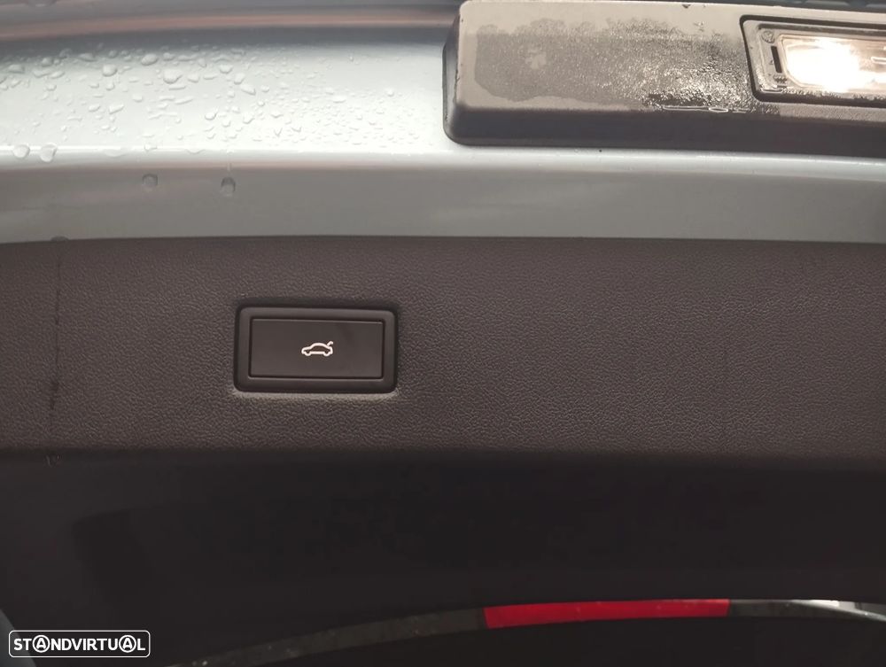 Ford Explorer 52 kWh Premium - 19