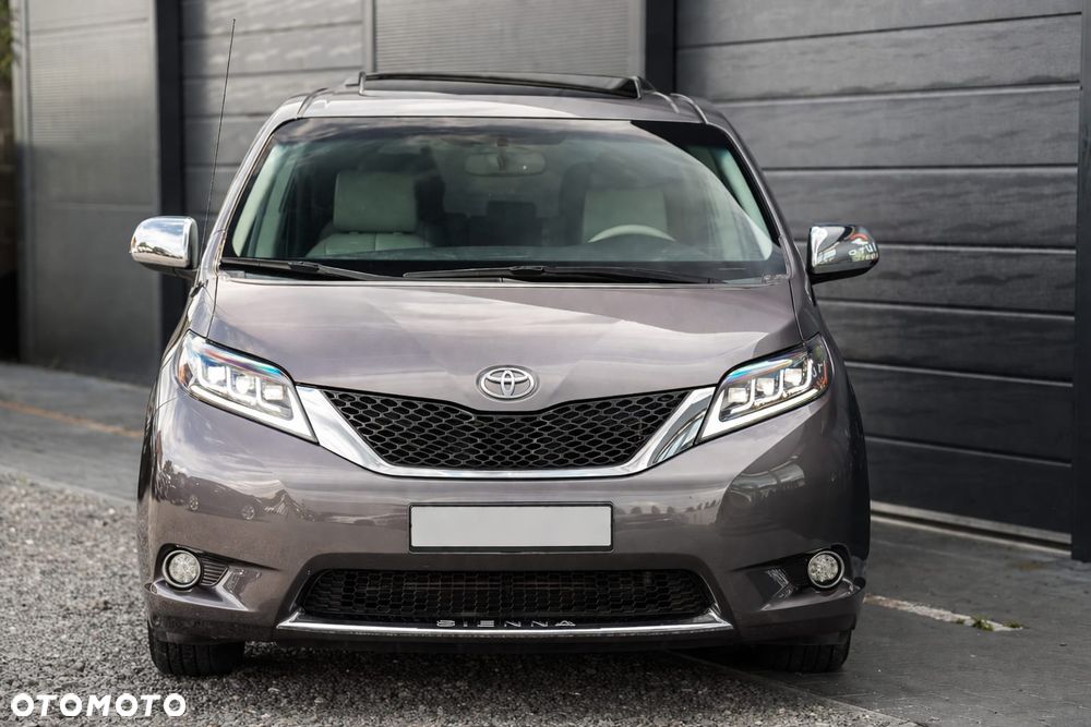 Toyota Sienna 3.5 V6 - 2