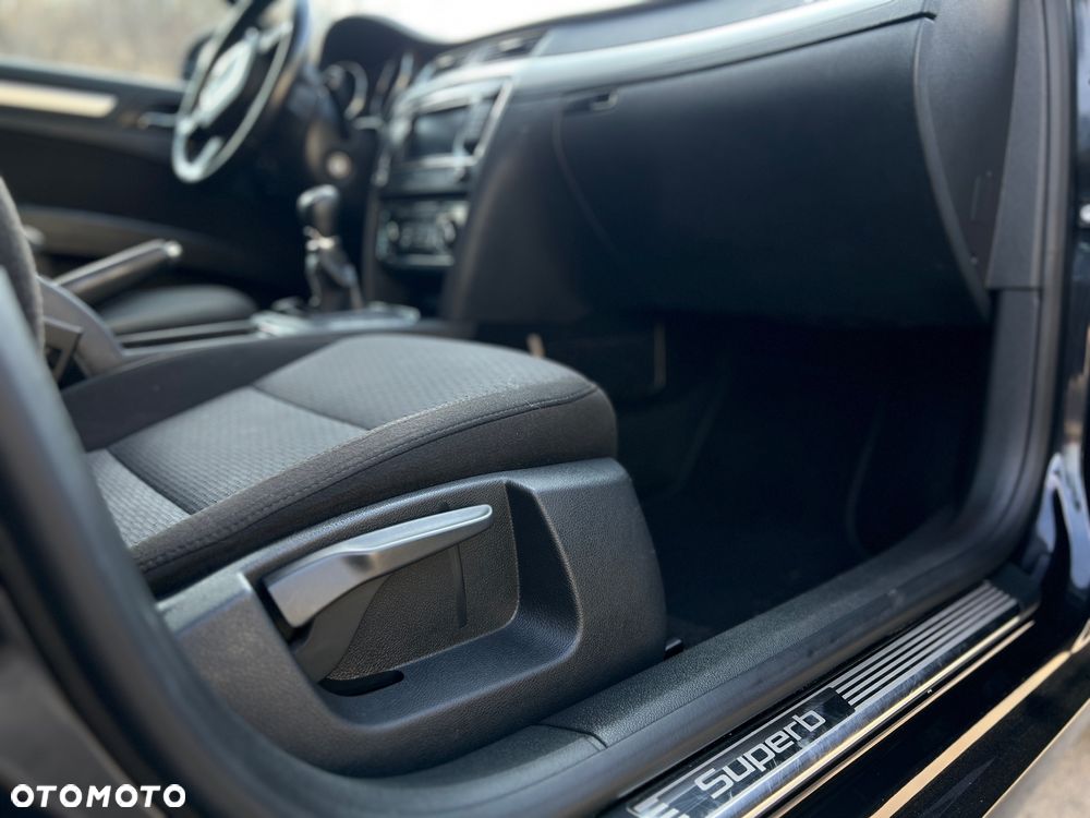 Skoda Superb 1.8 TSI Ambition - 29