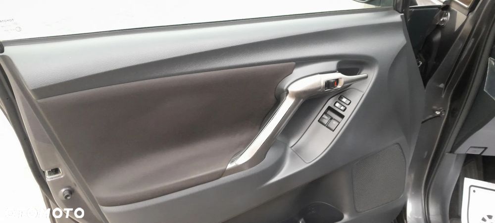 Toyota Verso 2.0 D-4D Edition - 19