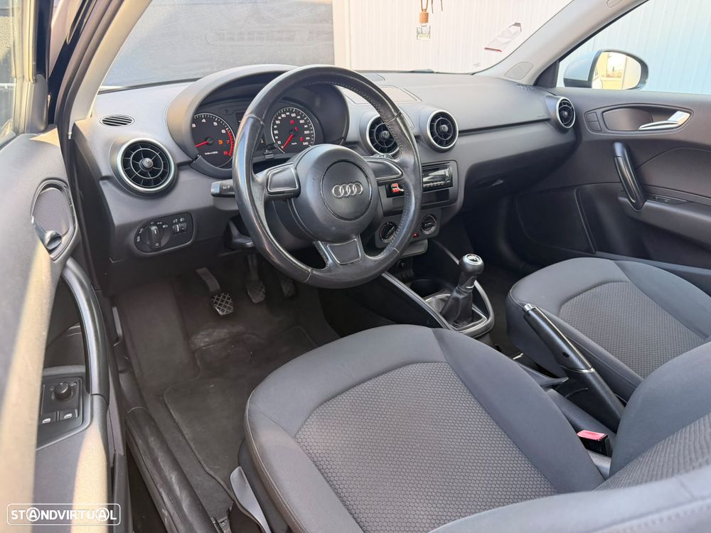Audi A1 1.2 TFSI Attraction - 13