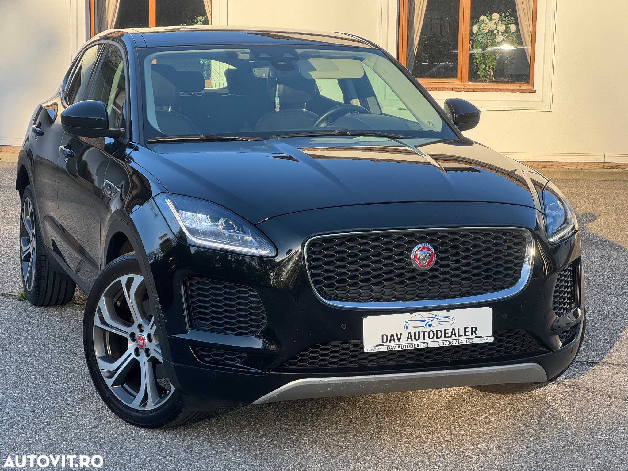 Jaguar E-Pace D150 AWD Aut. S - 9