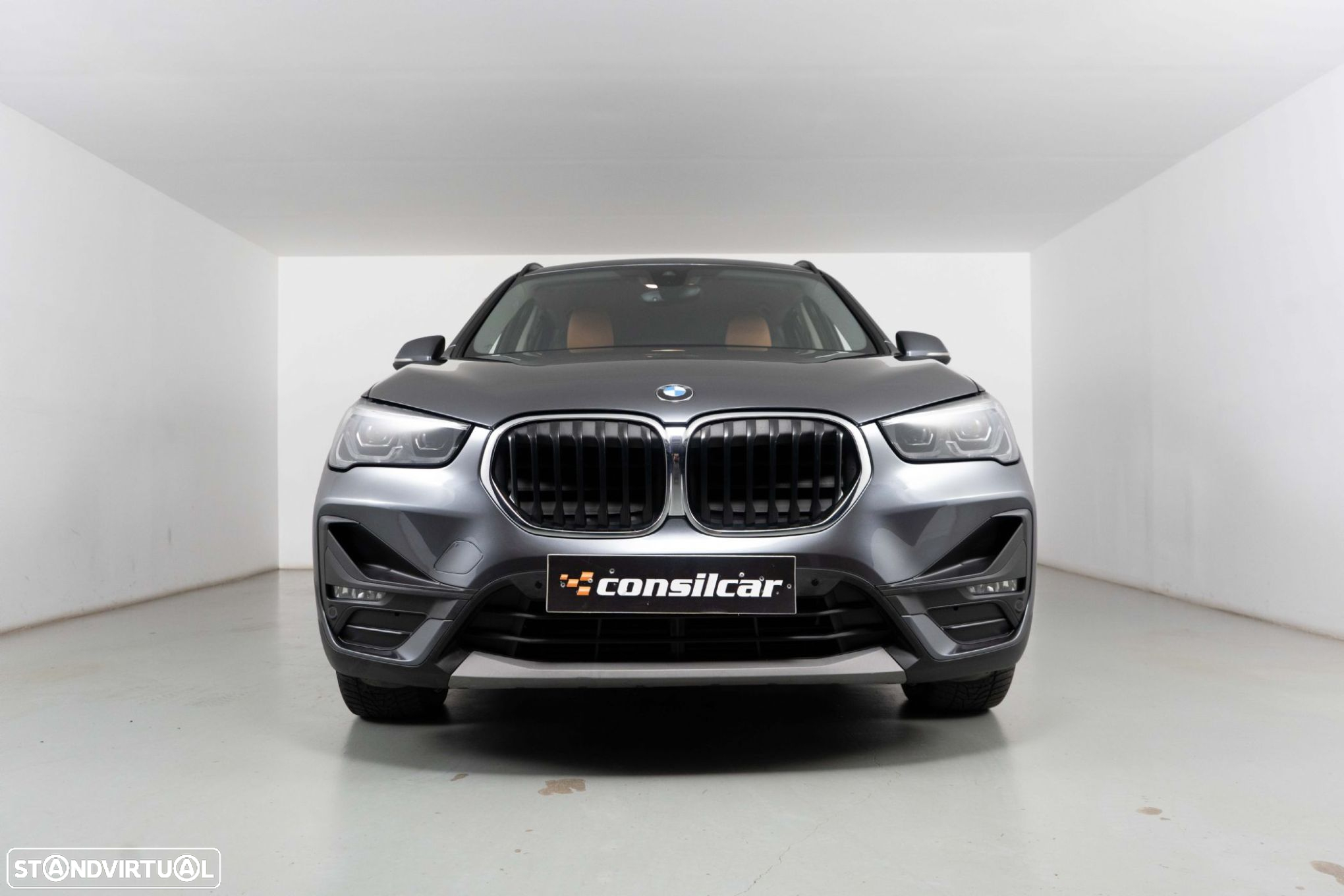 BMW X1 25 e xDrive Corporate Edition - 3