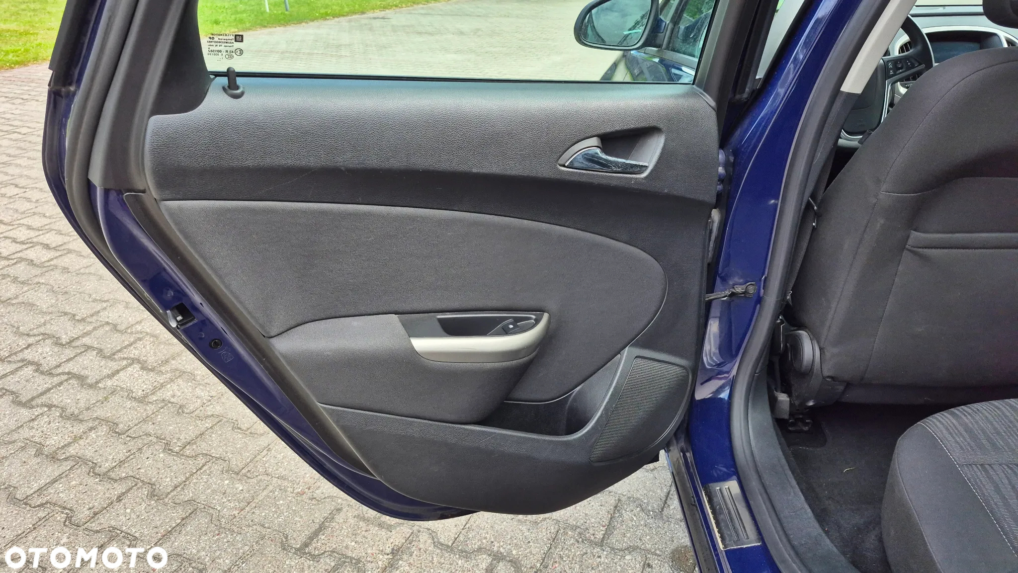 Opel Astra 1.7 CDTI DPF Color Edition - 22