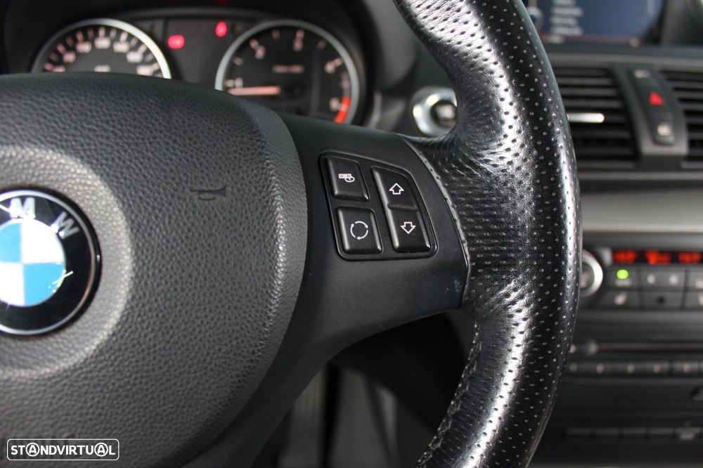 BMW 118 d Line Sport - 23