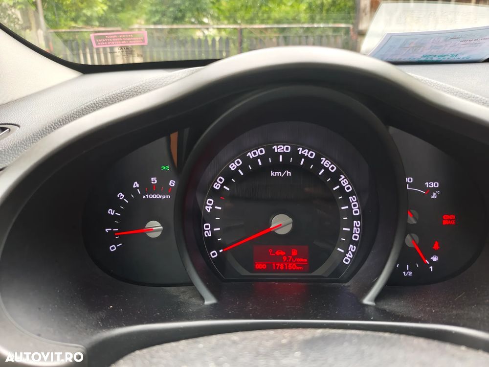 Kia Sportage 2.0 CRDI AWD Dream-Team Edition - 10