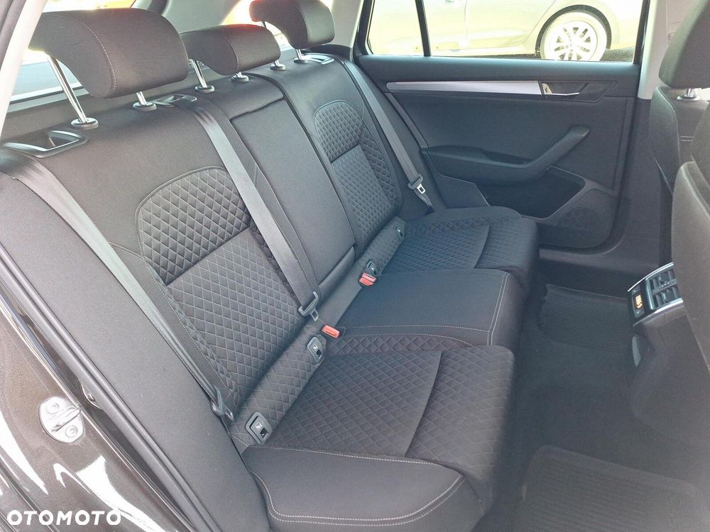 Skoda Superb 2.0 TDI Style DSG - 12