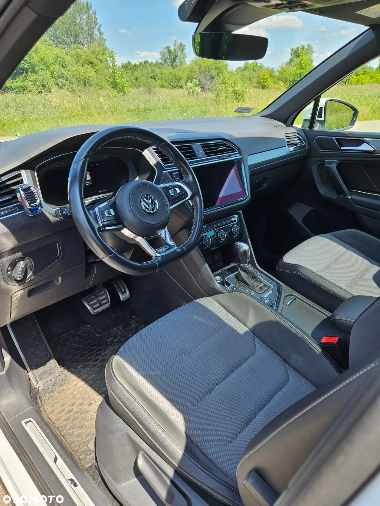 Volkswagen Tiguan 2.0 TSI 4Mot R-Style DSG - 10