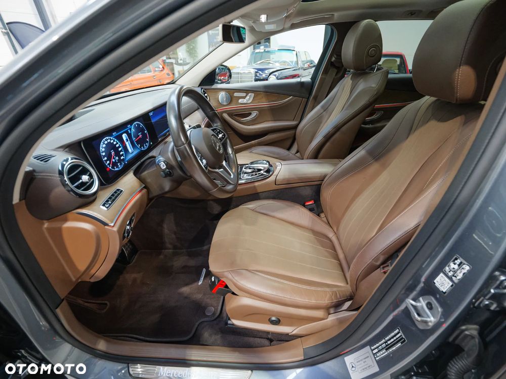 Mercedes-Benz Klasa E 220 d 4-Matic All-Terrain - 17