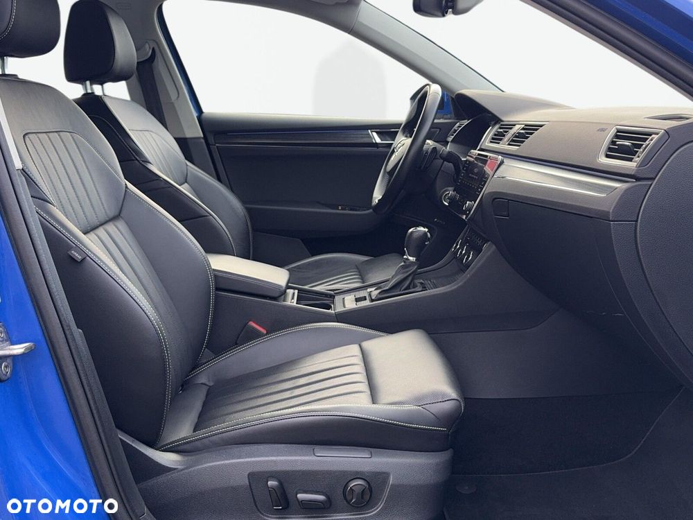 Skoda Superb 2.0 TDI SCR Style DSG - 13