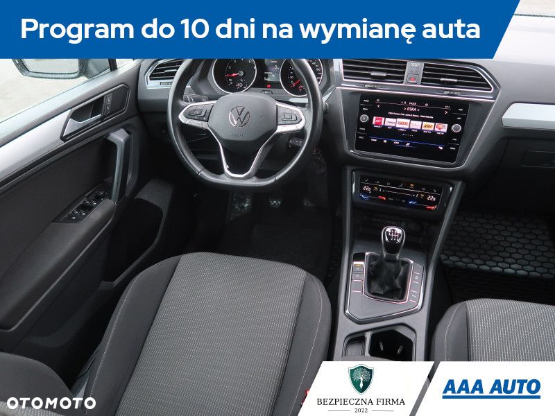 Volkswagen Tiguan - 8