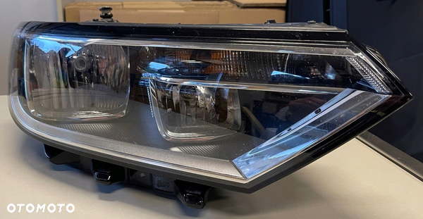 REFLEKTOR LAMPA PRAWA VW PASSAT B8 3G1941006C