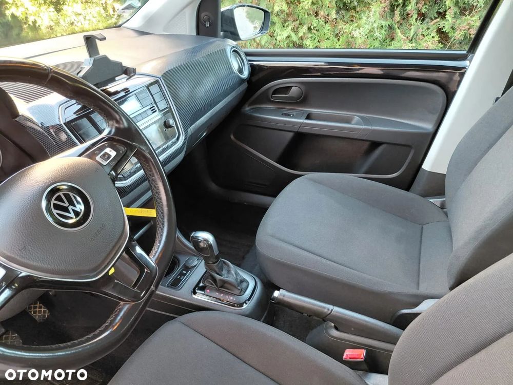 Volkswagen up! - 17