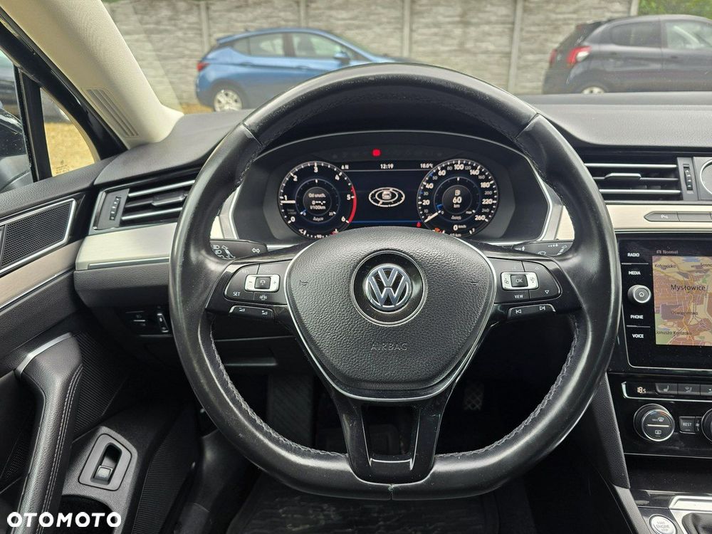 Volkswagen Passat 2.0 TDI BMT Highline - 16