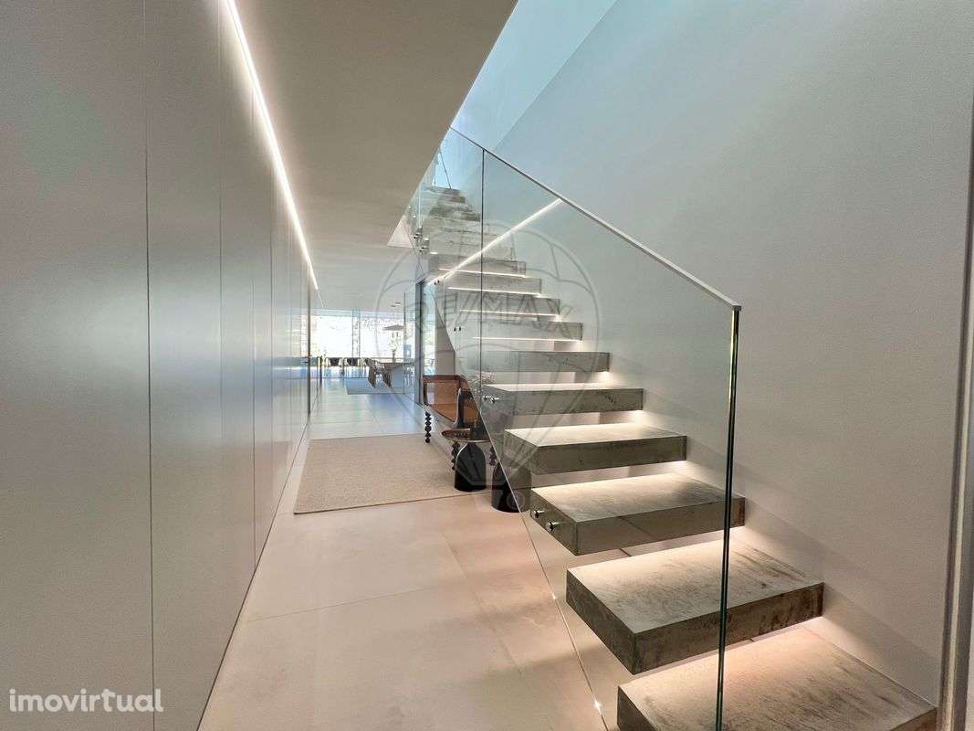 Moradia T4 para venda - Grande imagem: 2/35