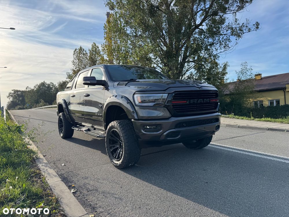 RAM 1500 Crew Cab MB Sport - 1
