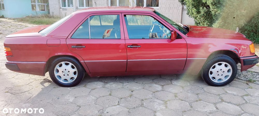 Mercedes-Benz W124 (1984-1993) - 30