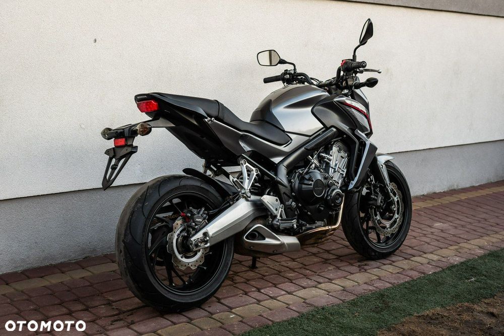 Honda CB - 4