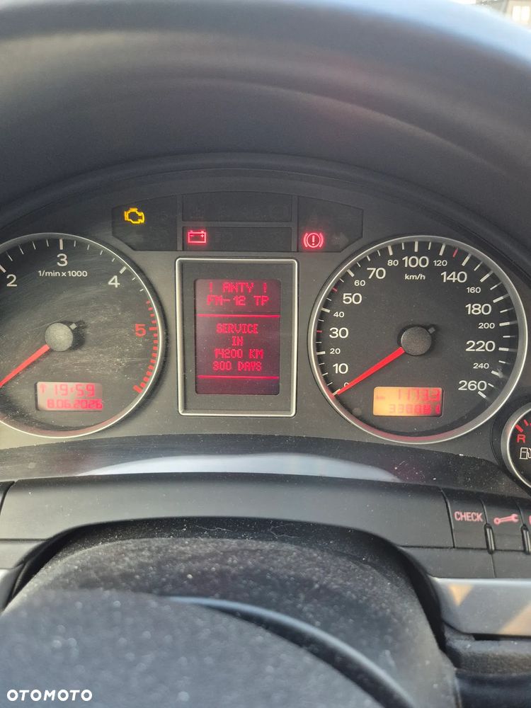 Audi A4 Avant 3.0 TDI Quattro - 17