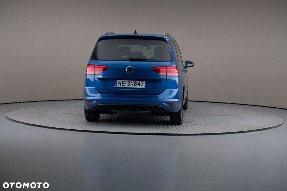 Volkswagen Touran - 5