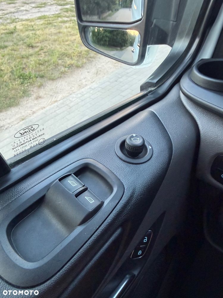 Ford Transit Custom - 36