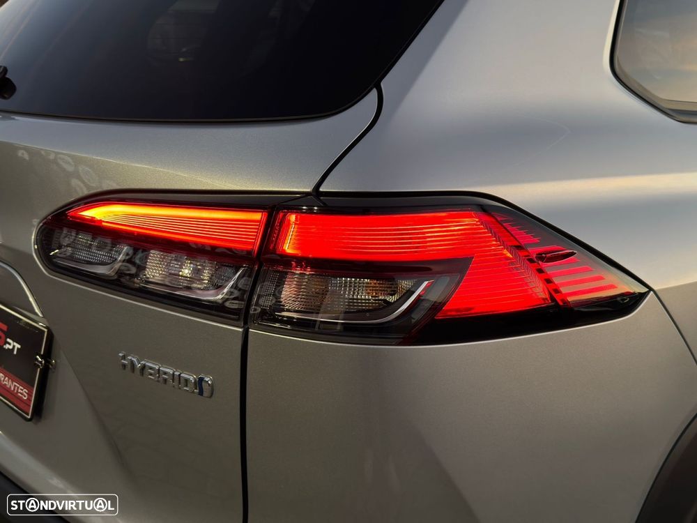 Toyota Corolla Cross 2.0 Hybrid Luxury - 41