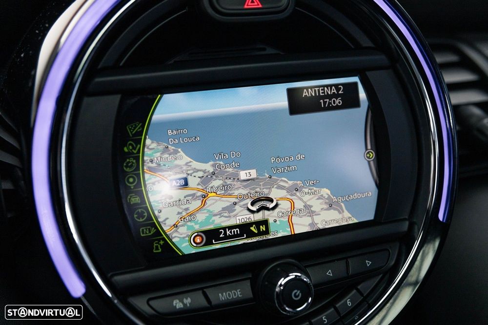 MINI 5 Portas Cooper D Auto - 37