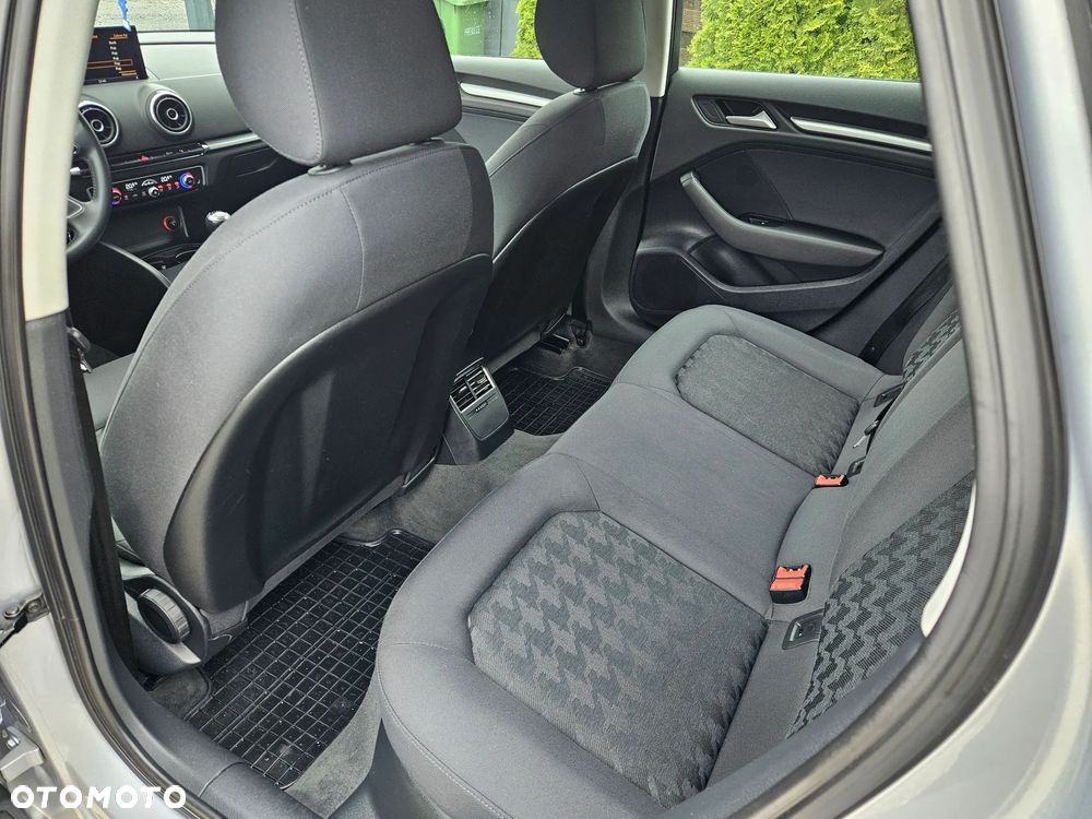 Audi A3 Sportback 1.6 TDI (clean diesel) Attraction - 9
