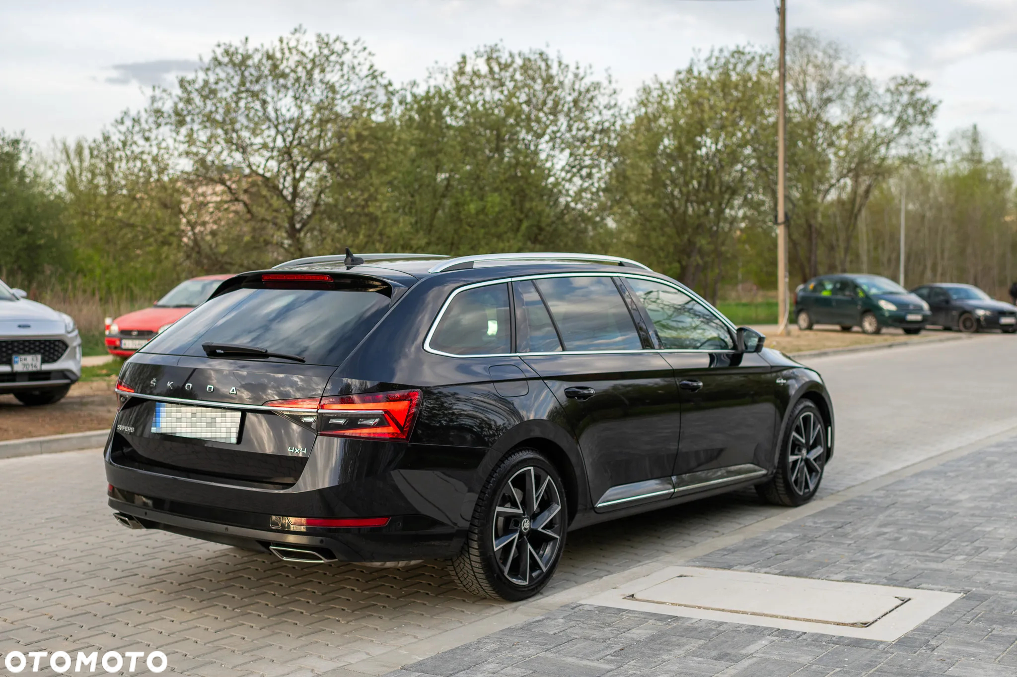 Skoda Superb 2.0 TSI 4x4 L&K DSG - 4