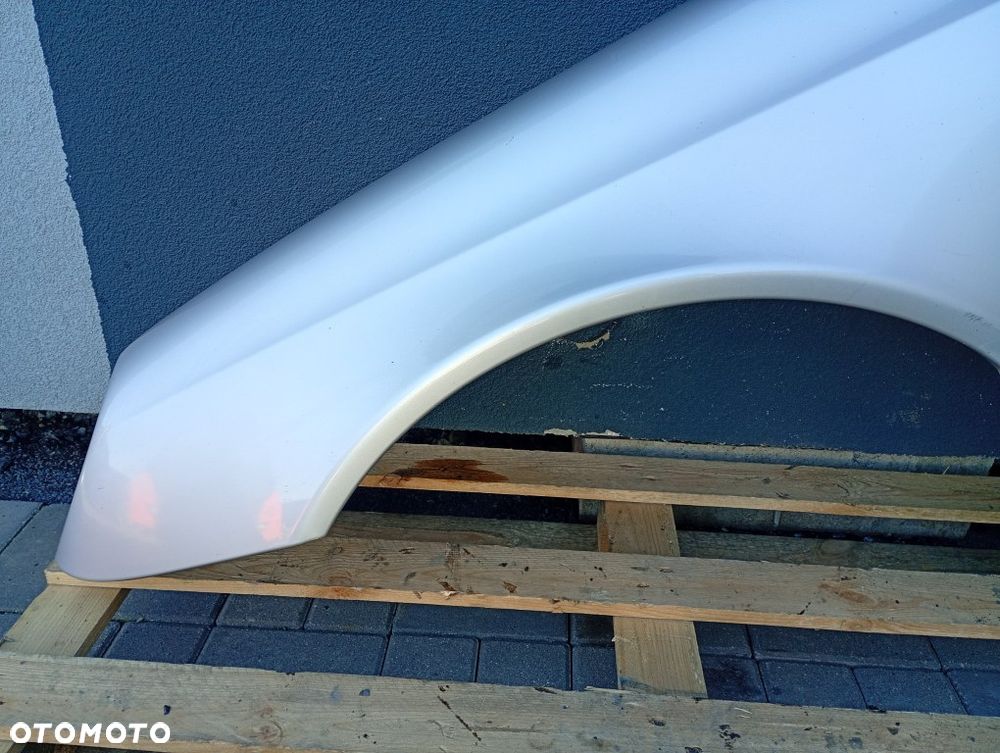 błotnik przedni lewy przód mercedes w211 e-klassa c744 - 2