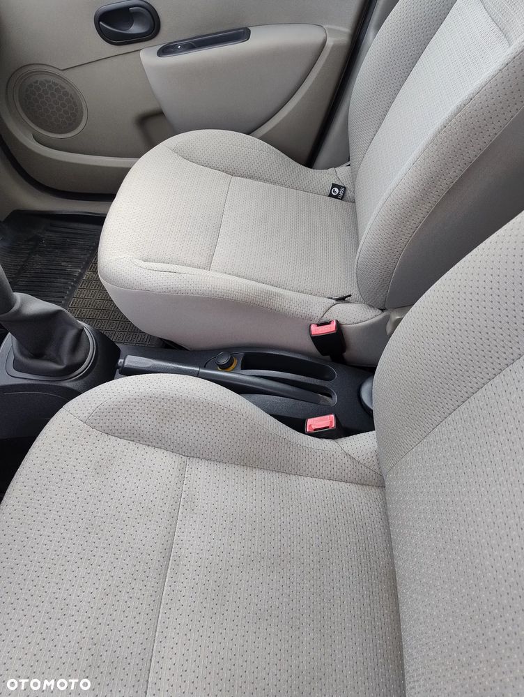 Renault Clio 1.2 16V Alize - 8