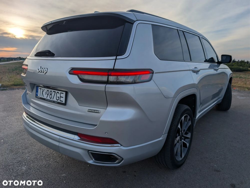 Jeep Grand Cherokee - 21