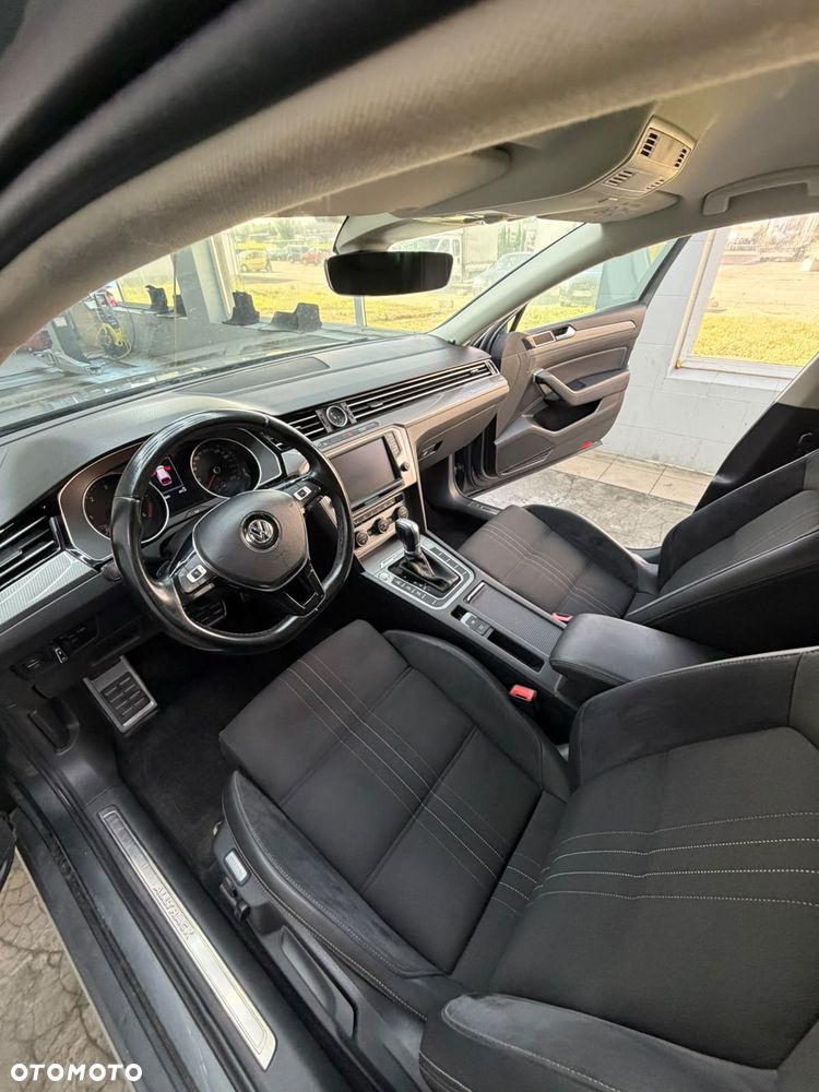 Volkswagen Passat Alltrack - 6