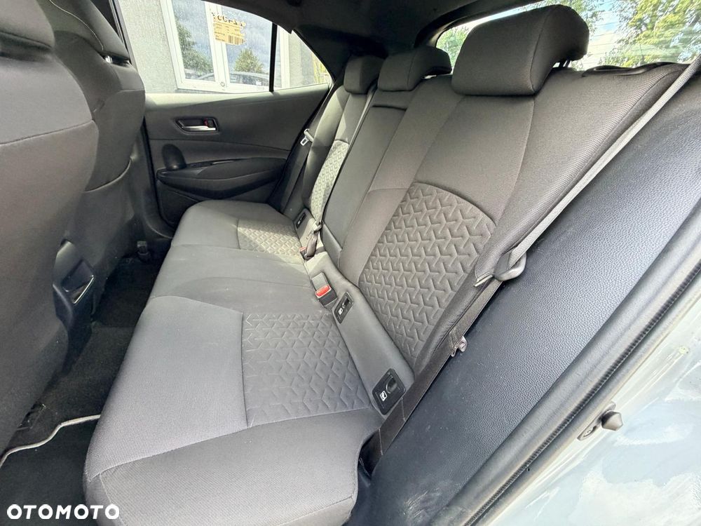 Toyota Corolla 2.0 Hybrid Executive - 18