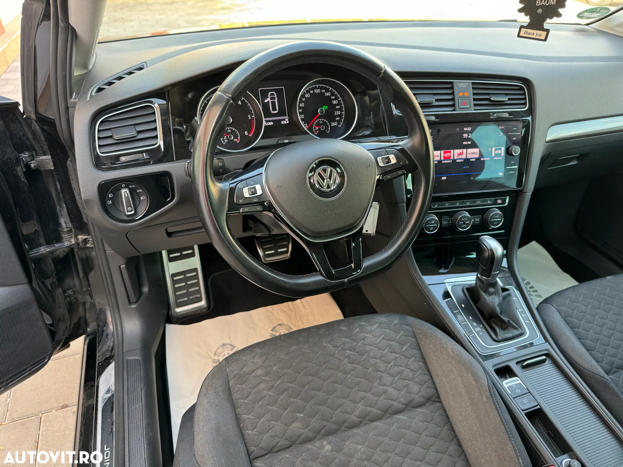 Volkswagen Golf 1.6 TDI SCR DSG Join - 31