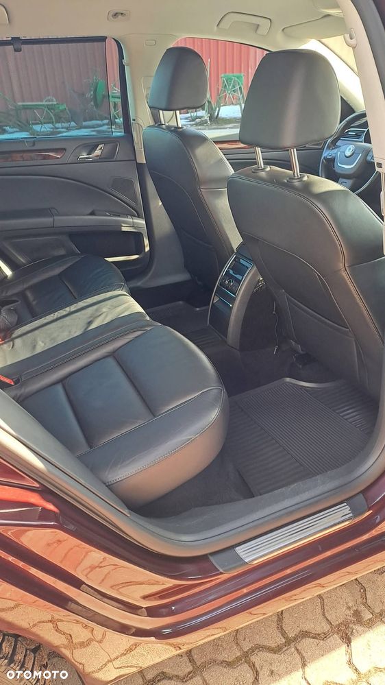 Skoda Superb 3.6 V6 4x4 DSG L&K - 19