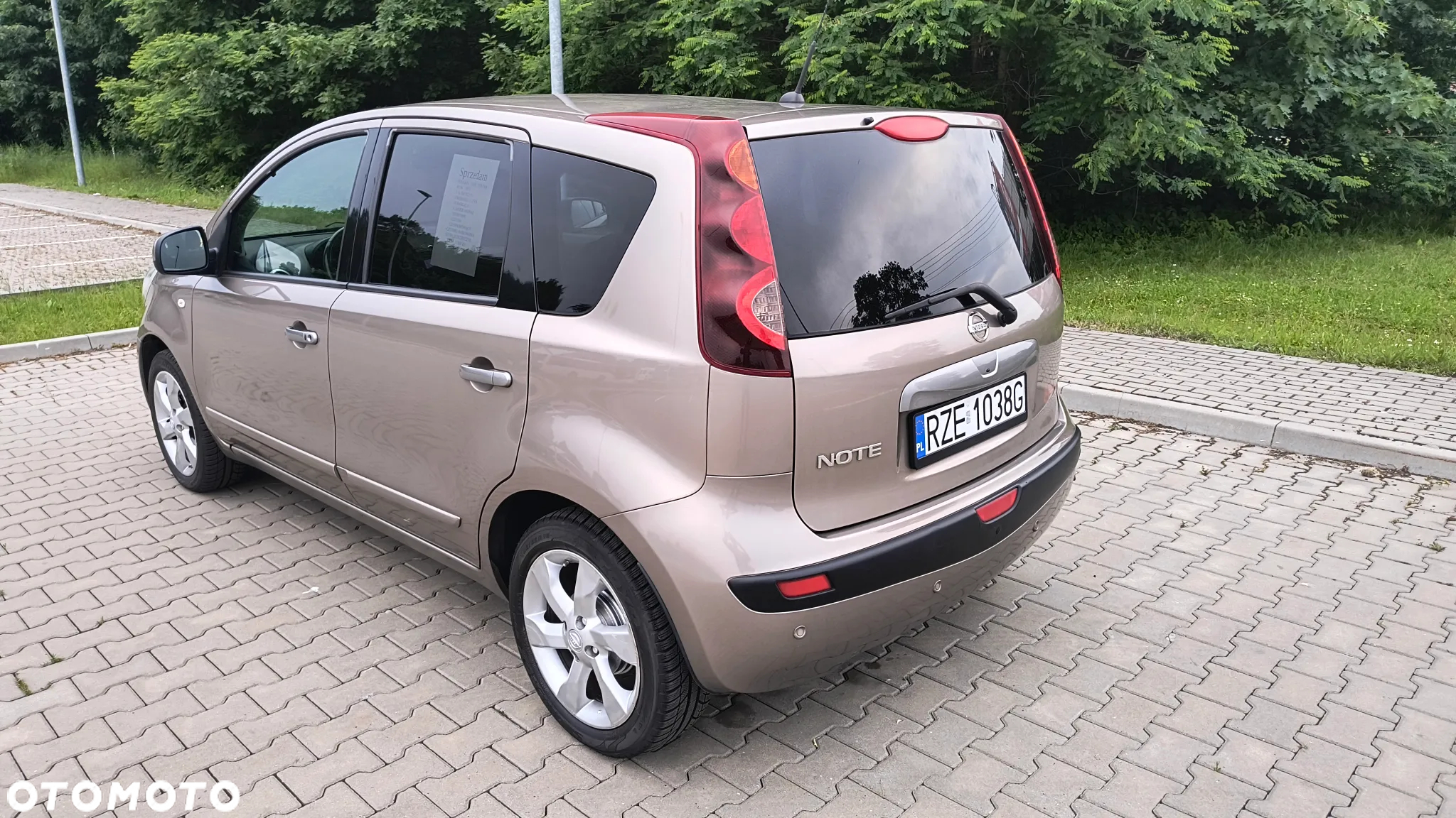 Nissan Note 1.6 Tekna - 6