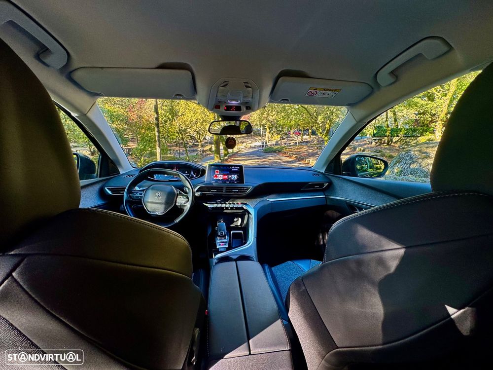 Peugeot 5008 1.2 PureTech Allure EAT8 - 12